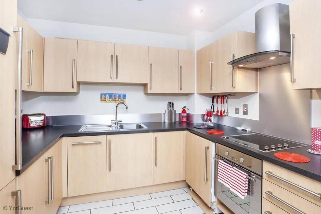 Apartment 12 Popeshead Court York Exterior photo